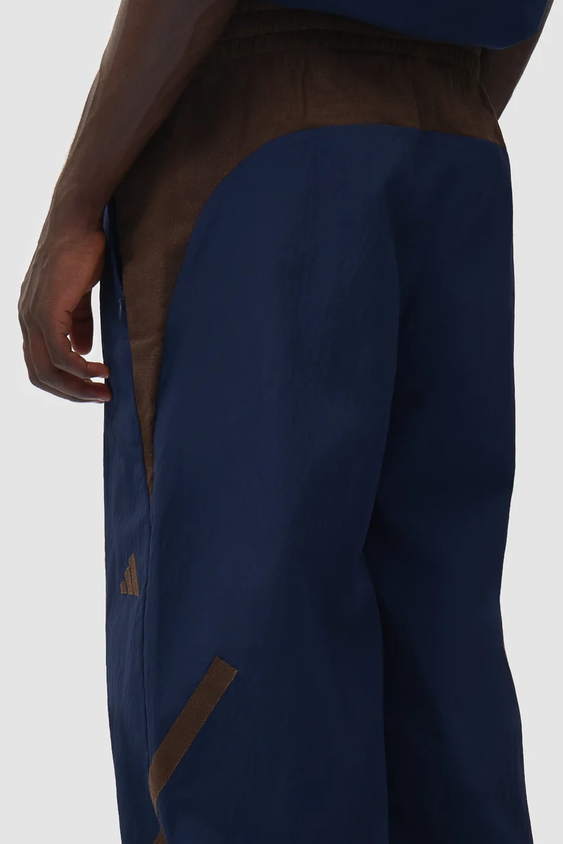 Pantalon de survêtement Arte pour adidas Z.N.E. - bleu marine/marron