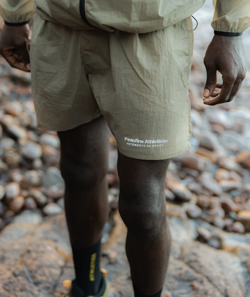 Essential Light Short