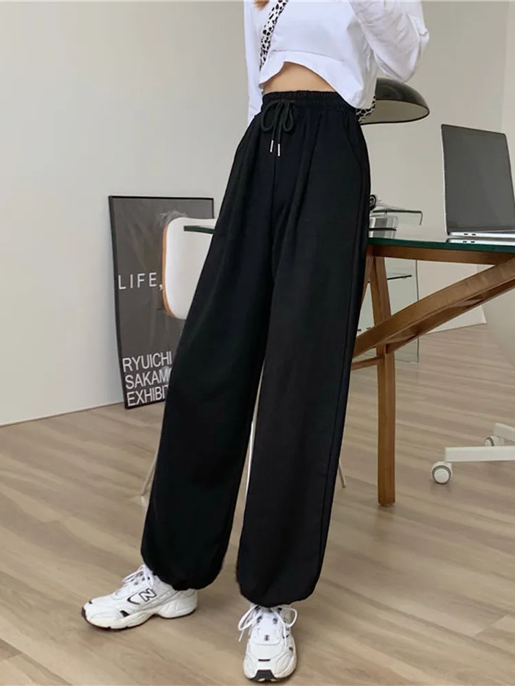 Baggy sweatpants