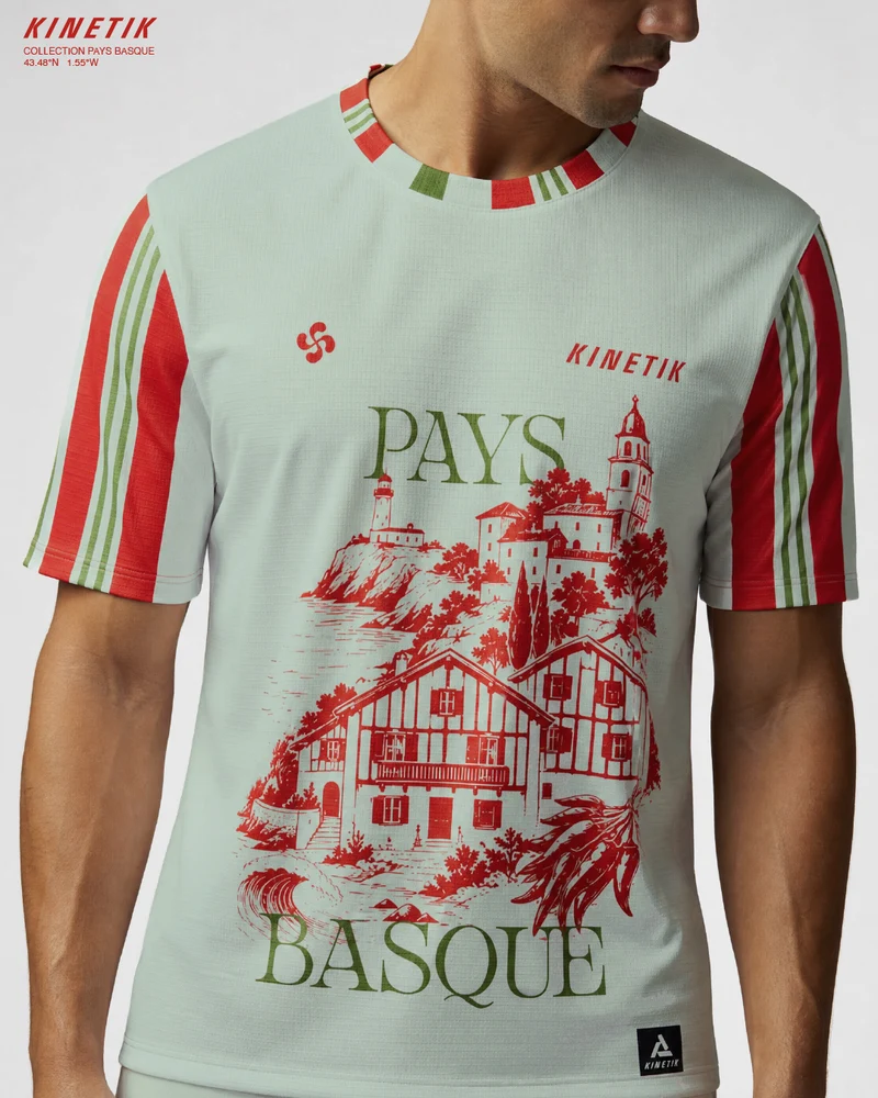 FALKON MEN PAYS BASQUE LANDSCAPE