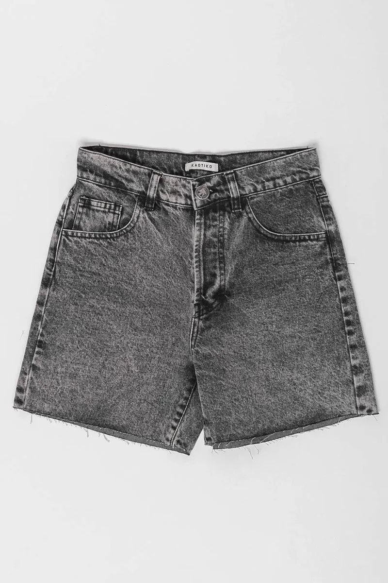 Short mi-long en jean