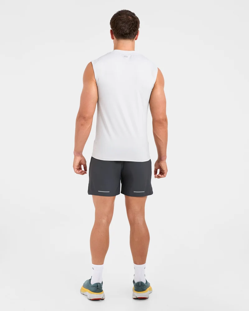 Run 5" Shorts - Hurricane Gris