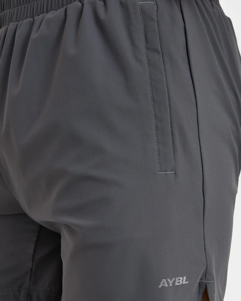 Run 5" Shorts - Hurricane Gris