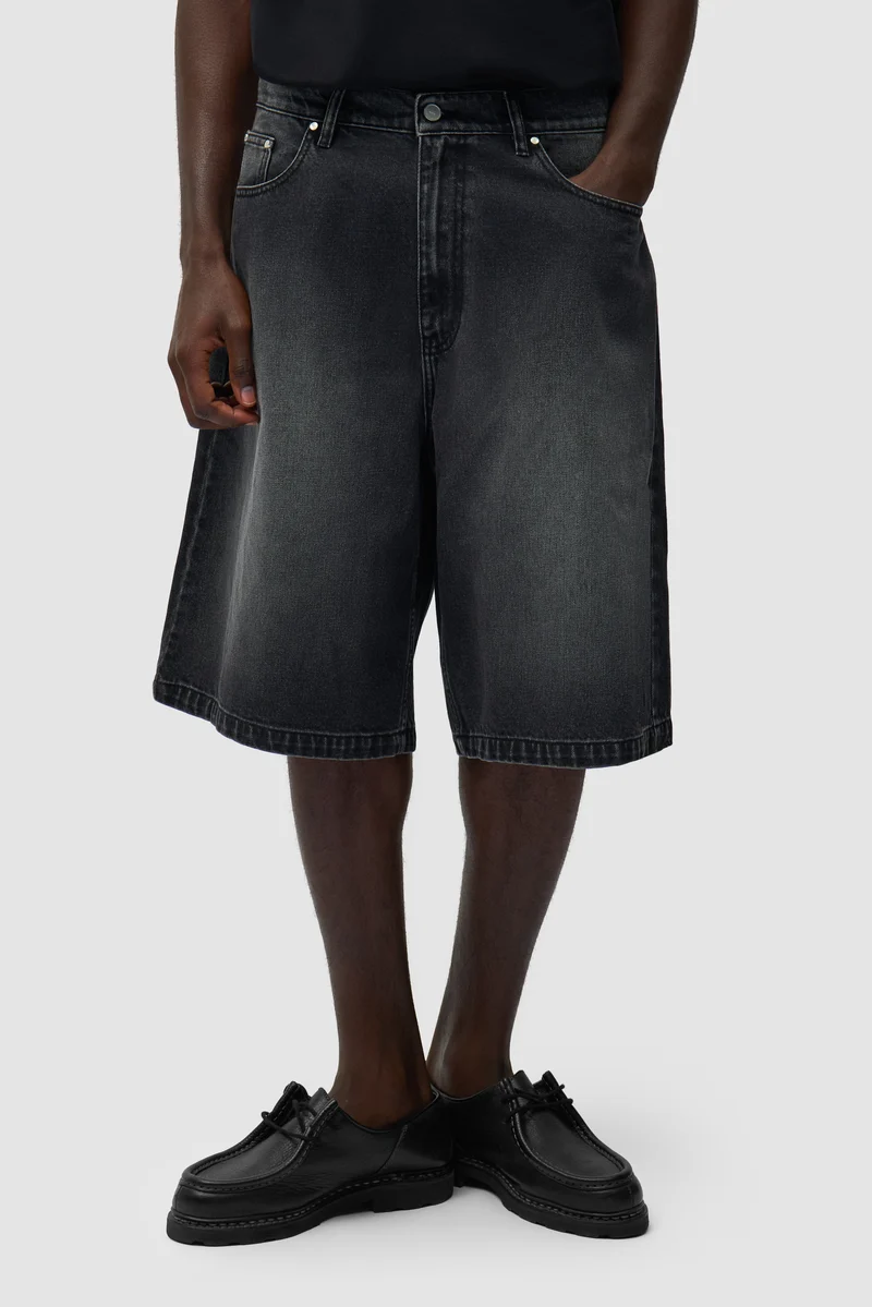 Short en denim à poches rondes - Noir délavé