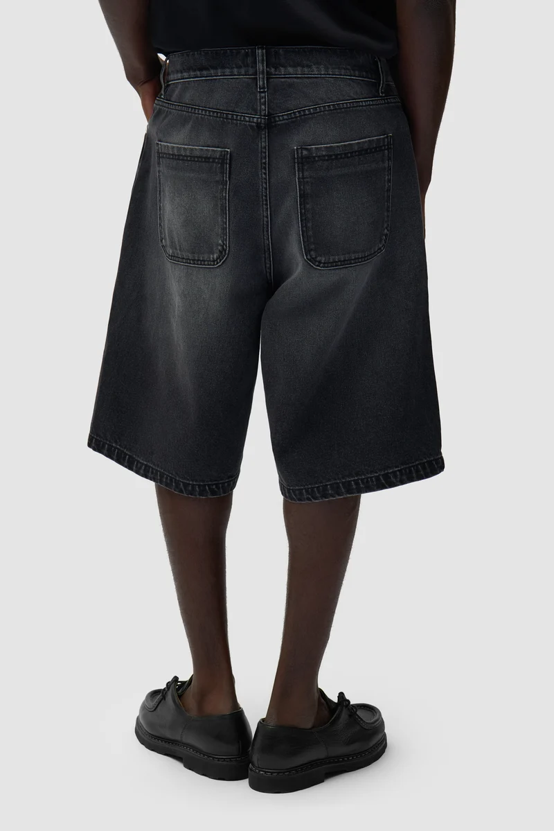 Short en denim à poches rondes - Noir délavé