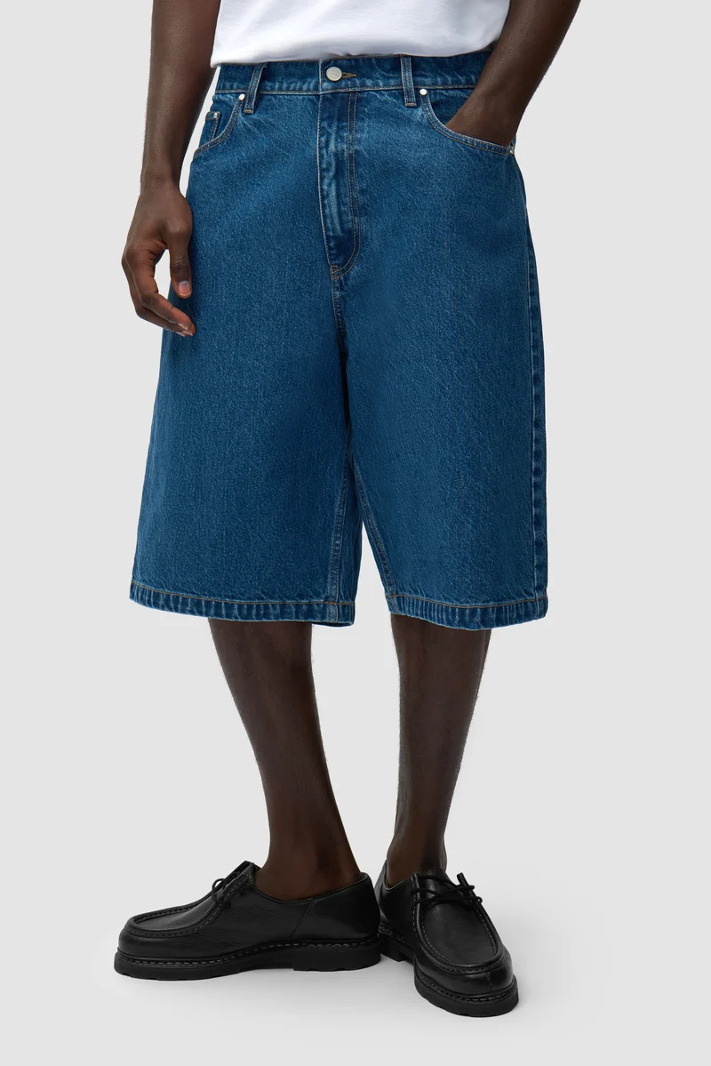 Short en denim à poches rondes - Denim brut