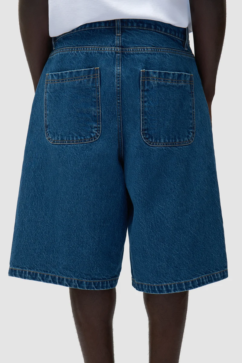 Short en denim à poches rondes - Denim brut