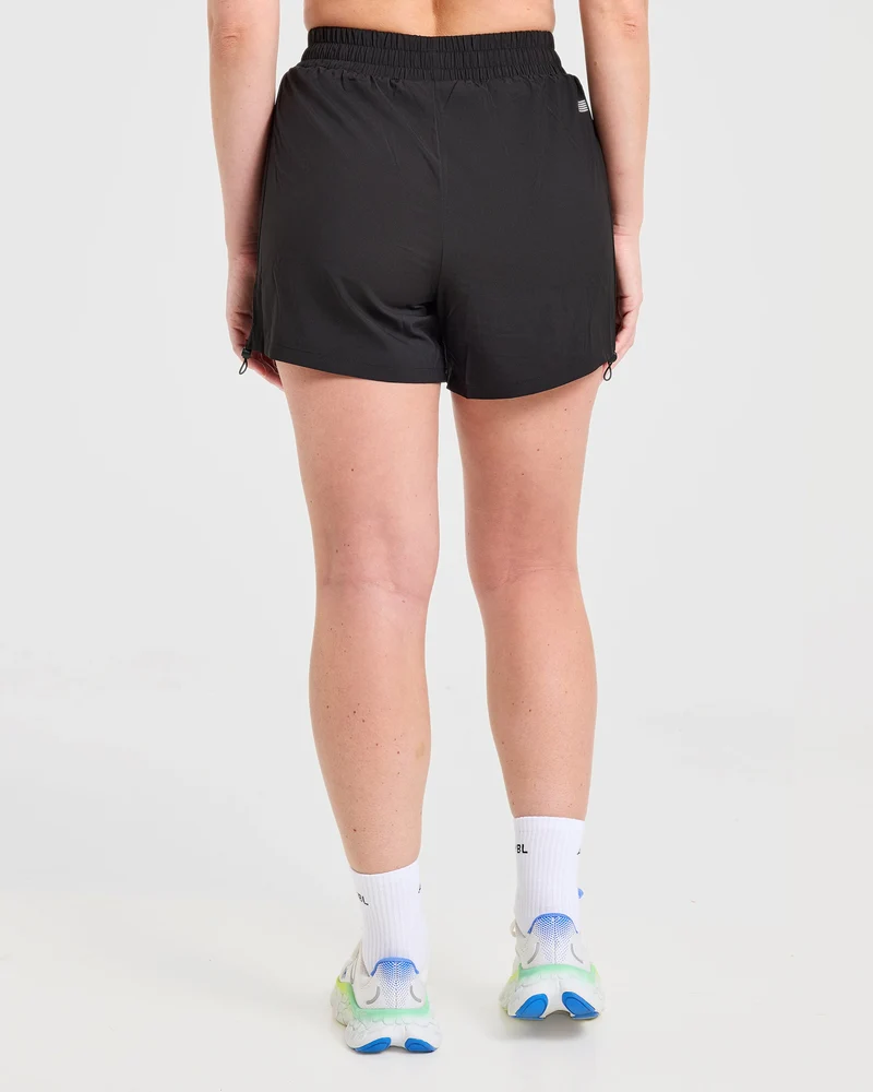 Run Ruched Shorts - Noir