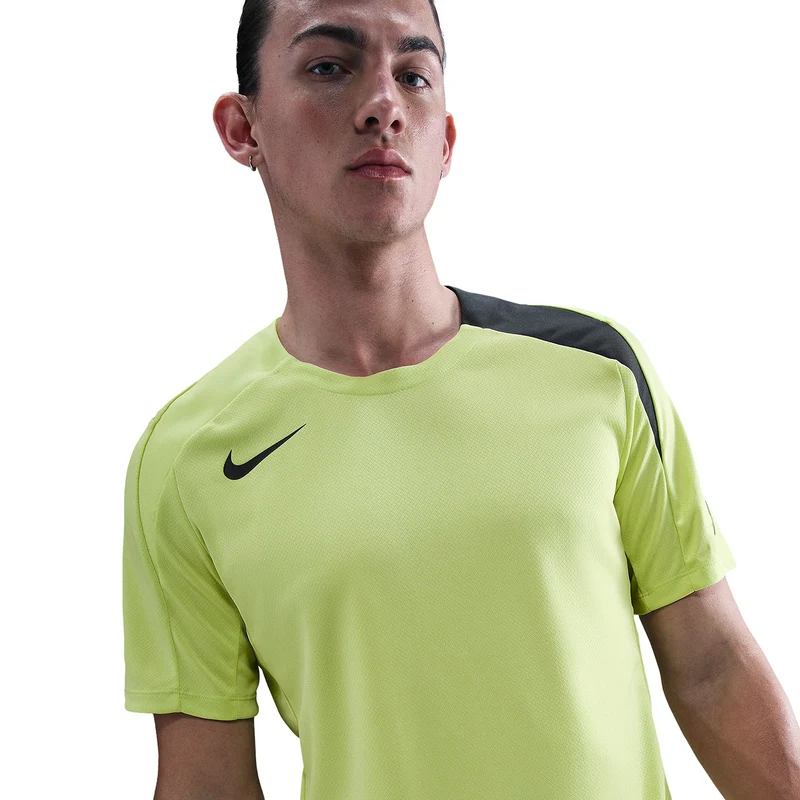 Haut Nike Dri-FIT Strike Total 90