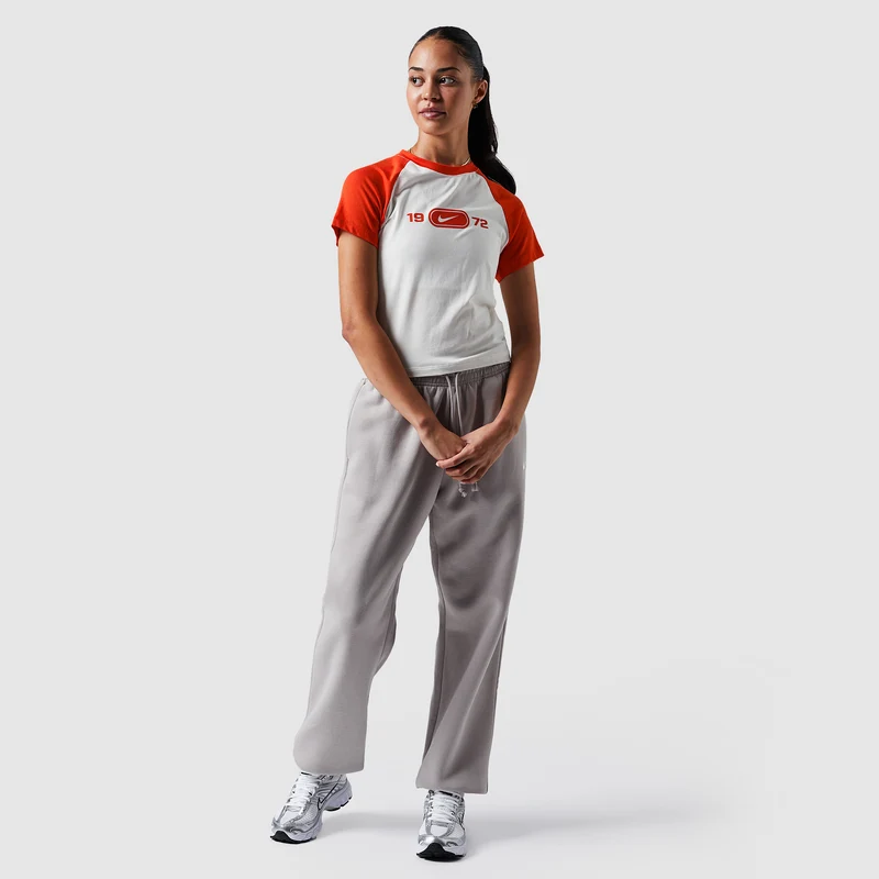 T-Shirt Nike Sportswear Chill Knit pour Femme