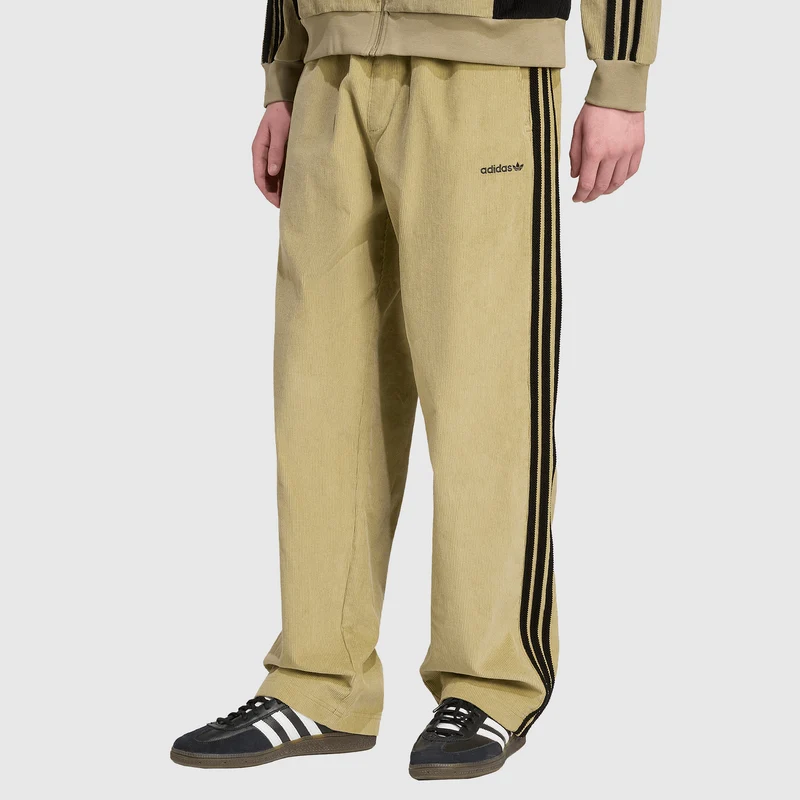 Pantalon en velours côtelé adidas Originals