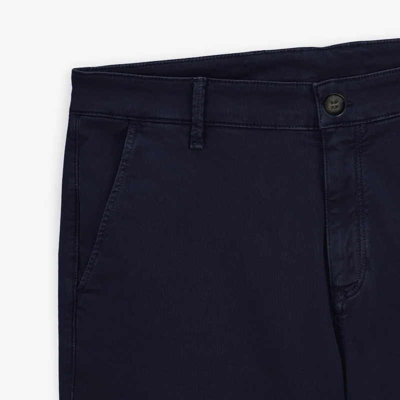 Bermuda 200 coupe droite en coton stretch bleu marine