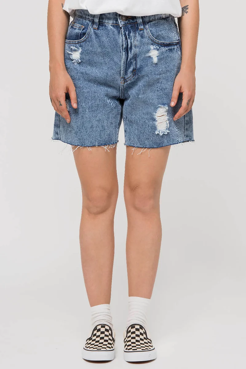 Short mi-long en jean vintage