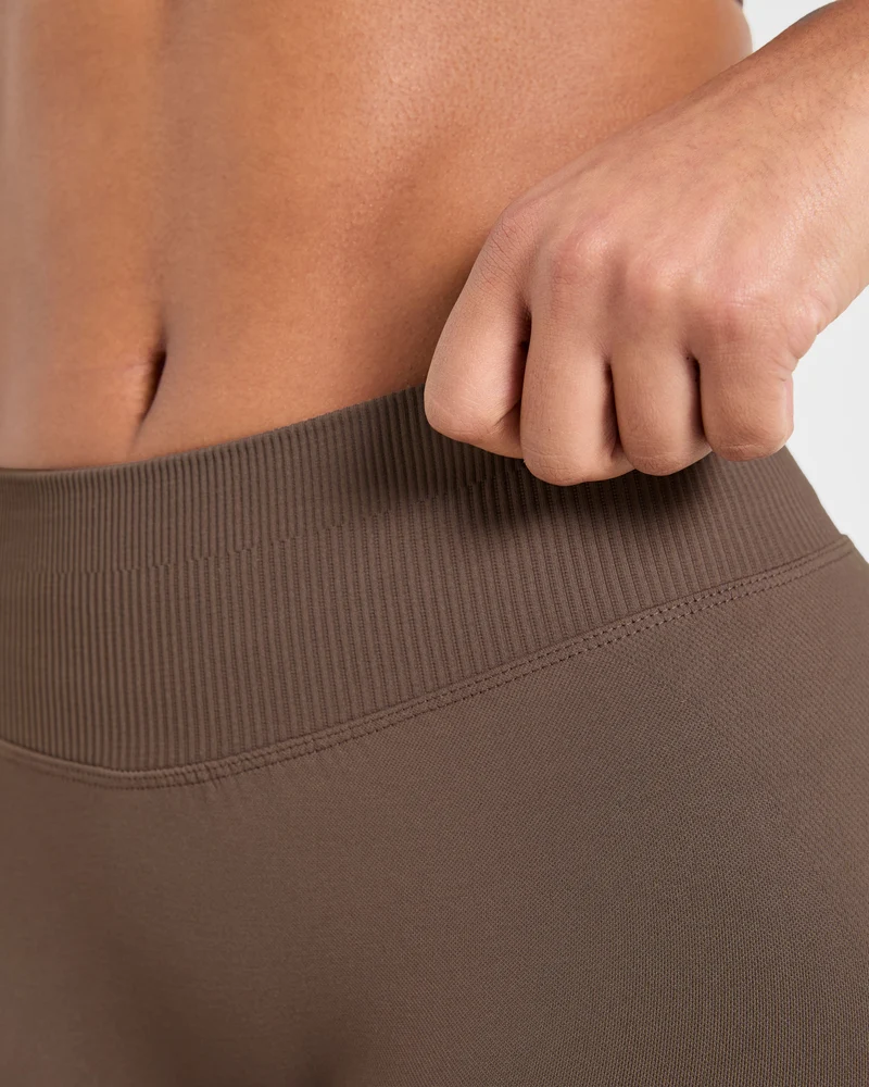 Enhance Seamless Shorts | 3.5" - Marron