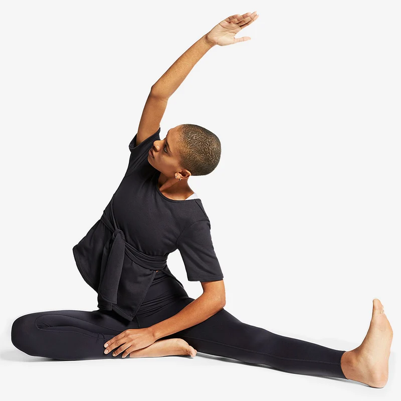 Haut de training de yoga à manches courtes Nike Studio pour