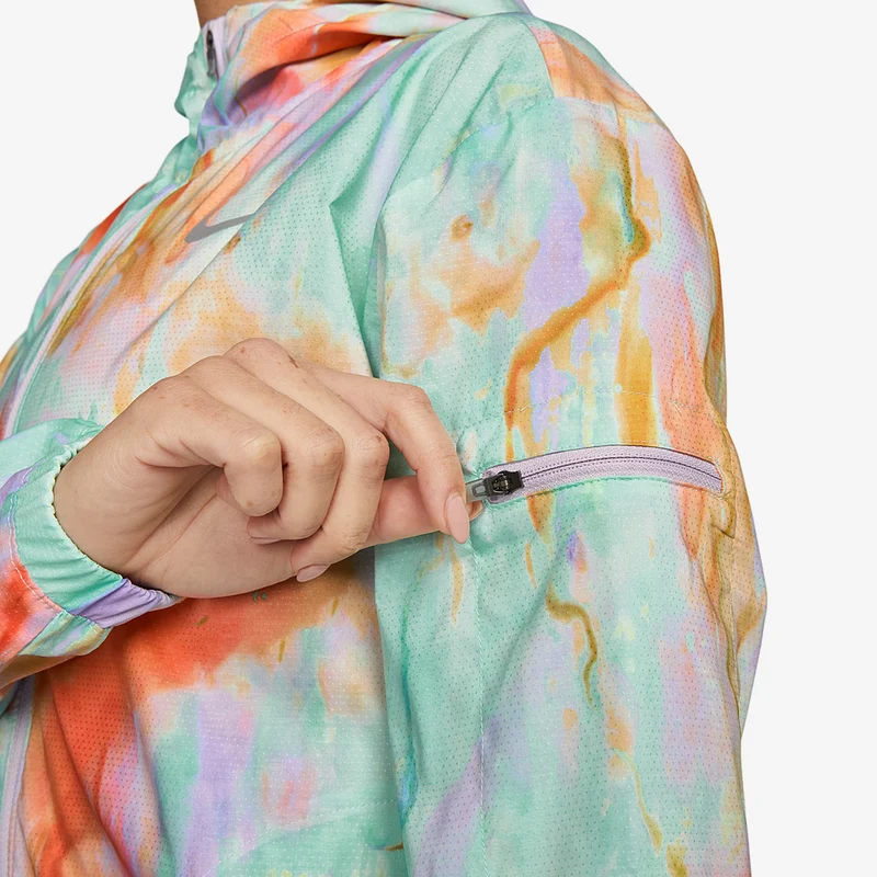 Nike Womens Lightweight Jacket