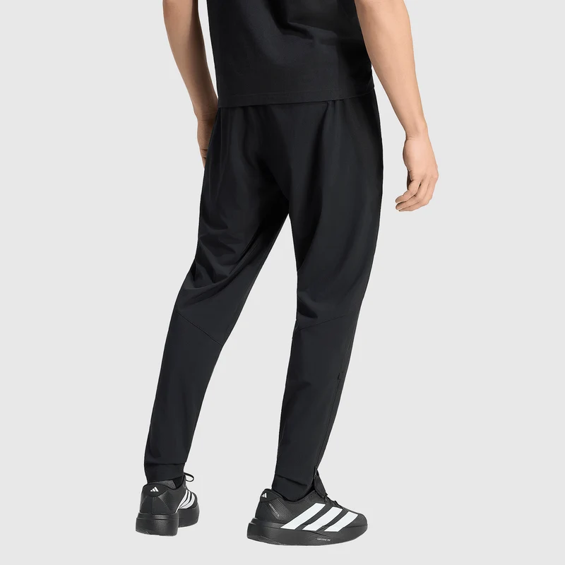 adidas Real Madrid 25/26 Tiro Travel Pants