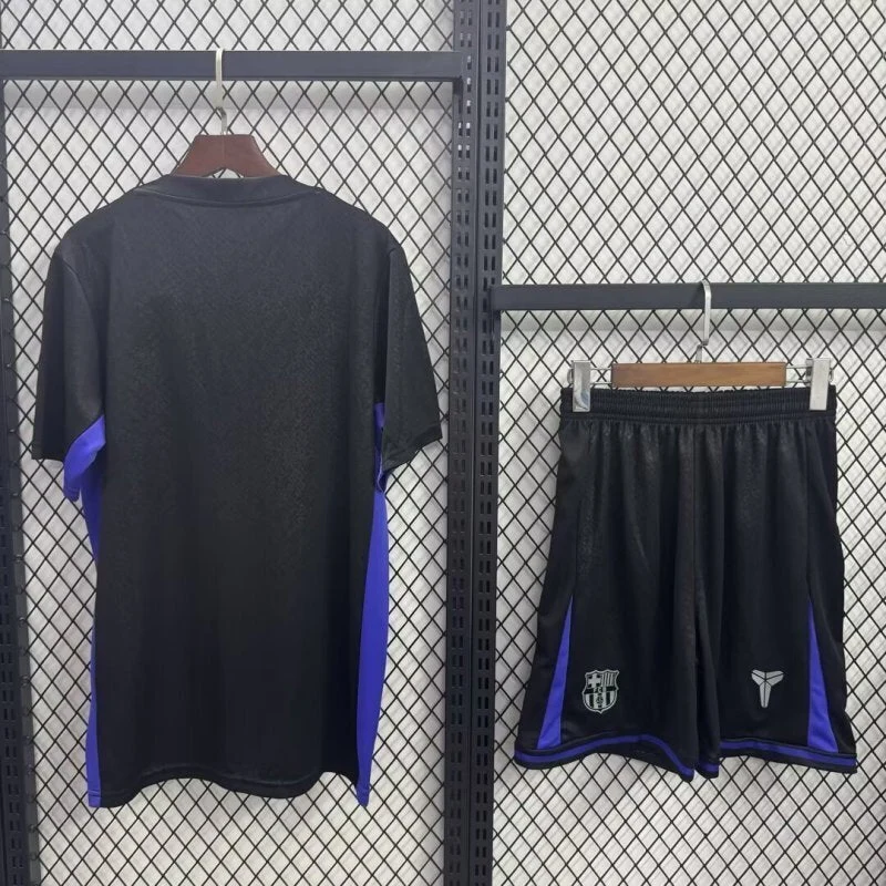 25/26 Ensemble Enfant Barcelone Black Special