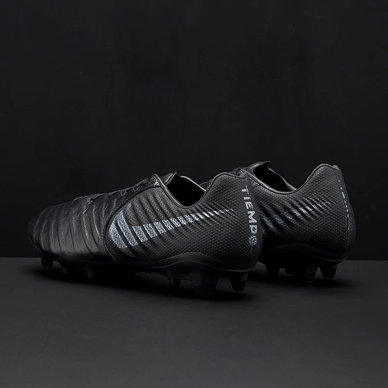 Chaussure de football à crampons pour terrain sec Nike Tiemp