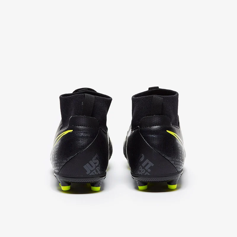 Chaussure de football multi