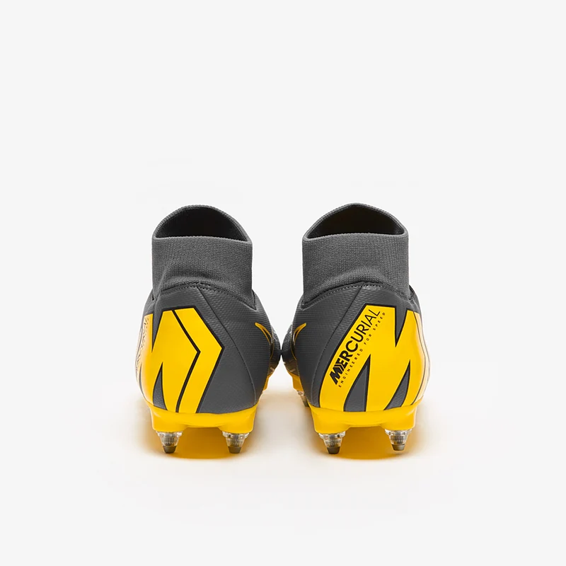 Chaussure de football à crampons pour terrain gras Nike Merc