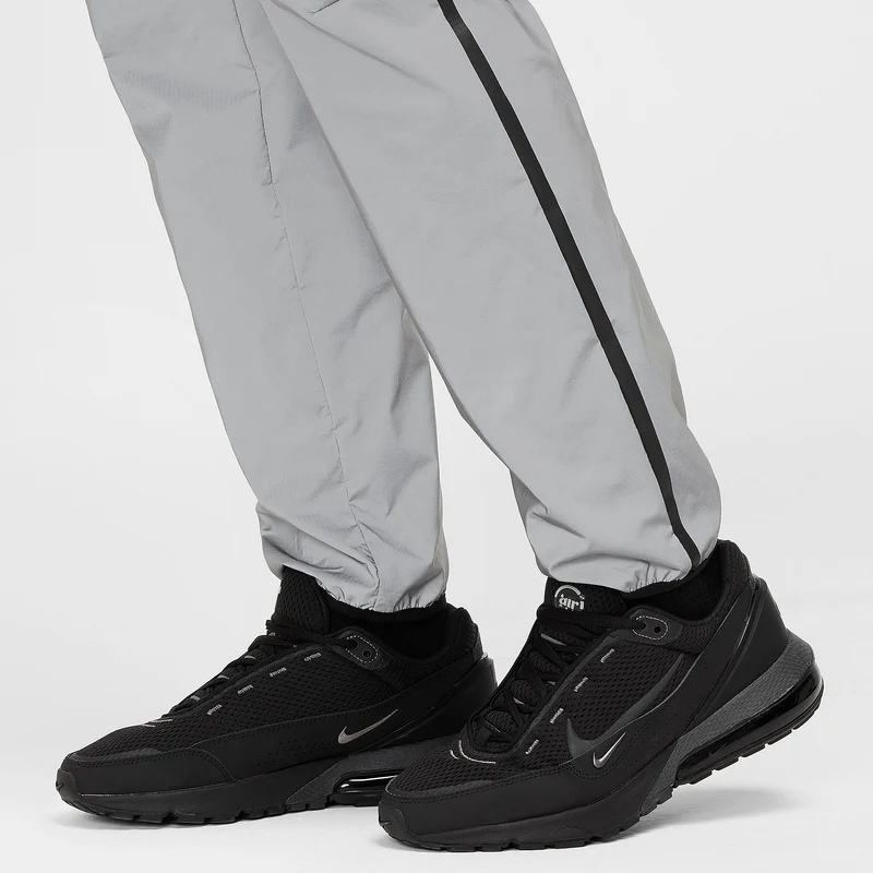 Nike Sportswear Tech Woven Flash Trousers