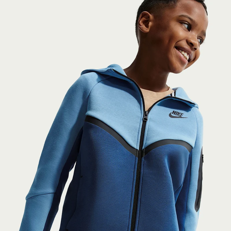 Nike Sportswear Older Kids Tech Fleece Full-Zip Hoodie (8-15Y)