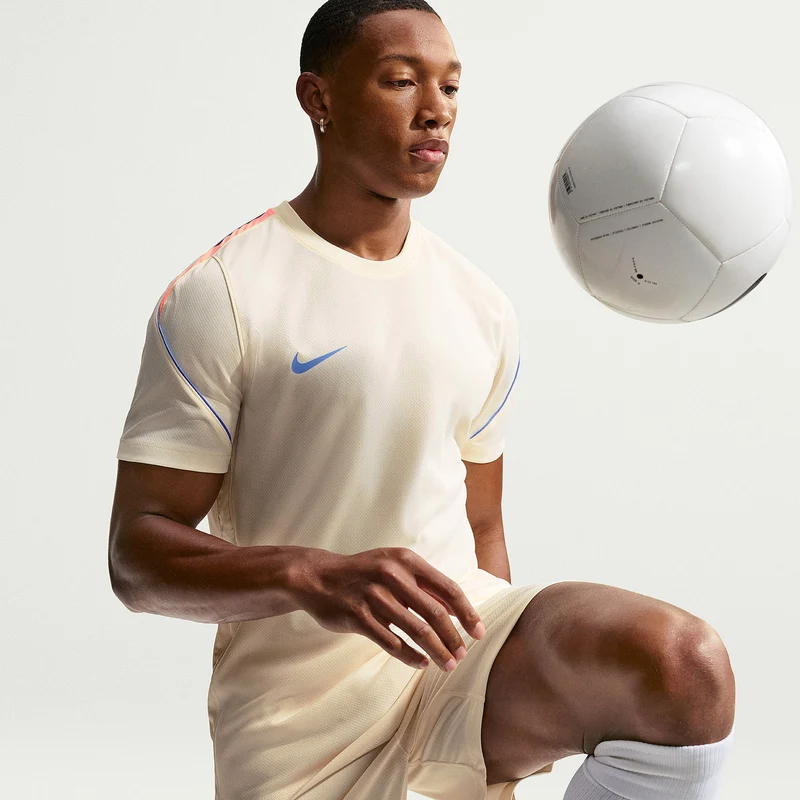 Haut Nike Dri-FIT Strike