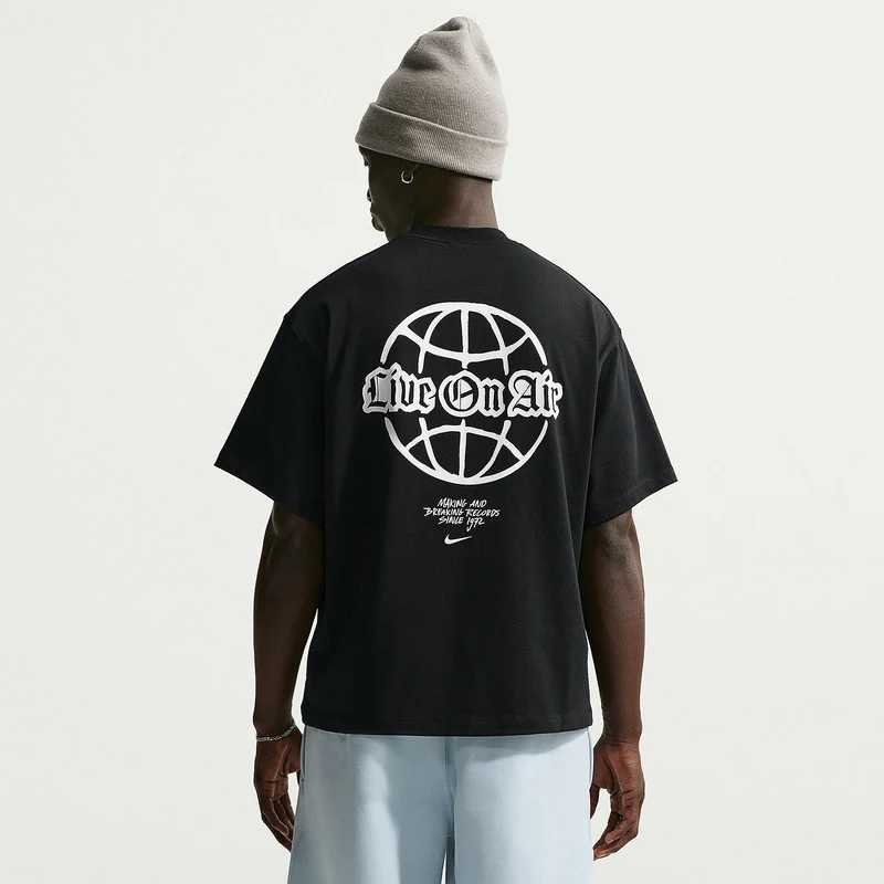 Nike Sportswear Solo Swoosh Graphic T-Shirt