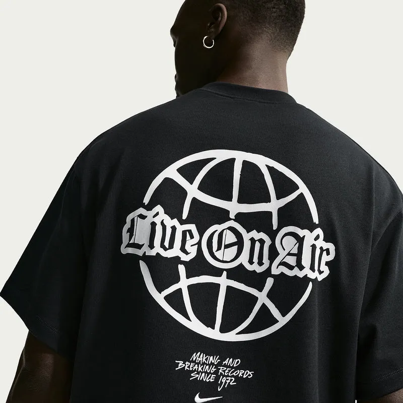 Nike Sportswear Solo Swoosh Graphic T-Shirt