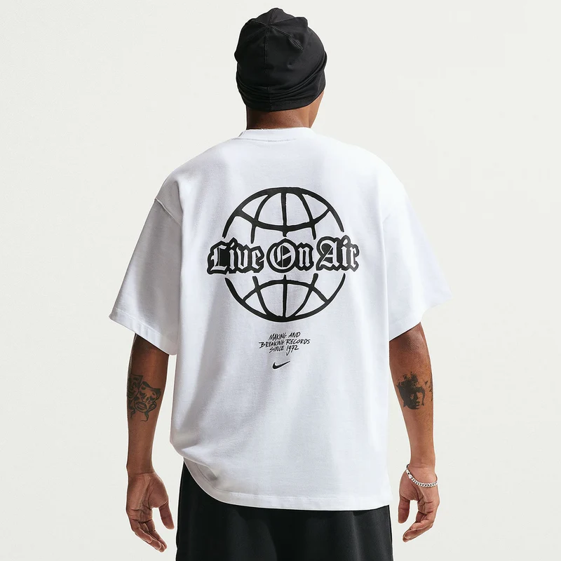 Nike Sportswear Solo Swoosh Graphic T-Shirt