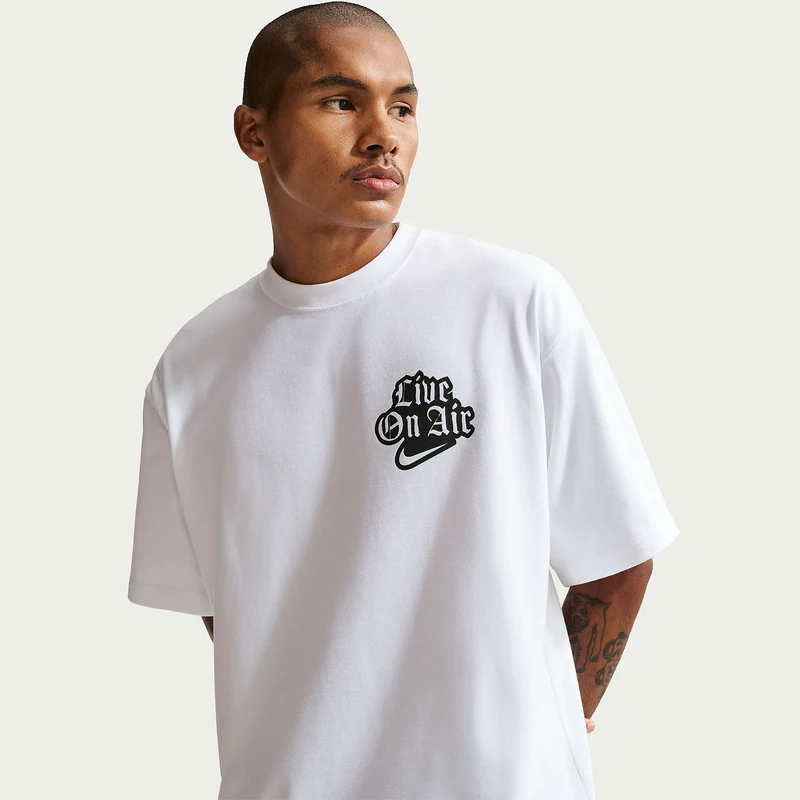 Nike Sportswear Solo Swoosh Graphic T-Shirt