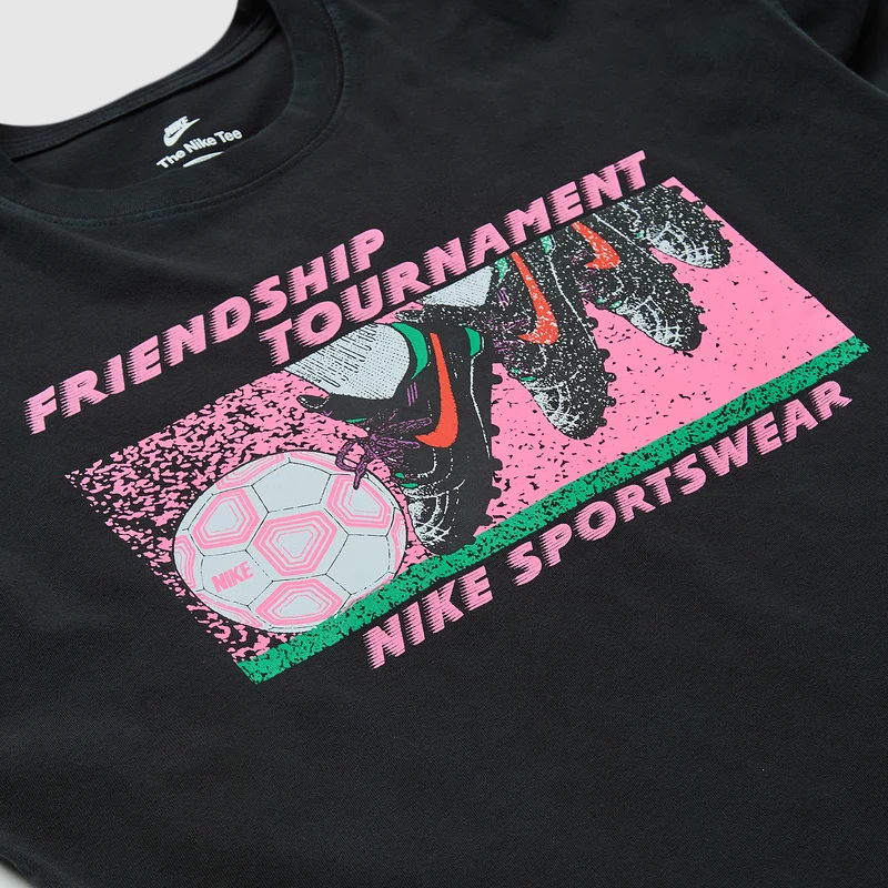 Nike Sportswear Loose Celebration T-Shirt