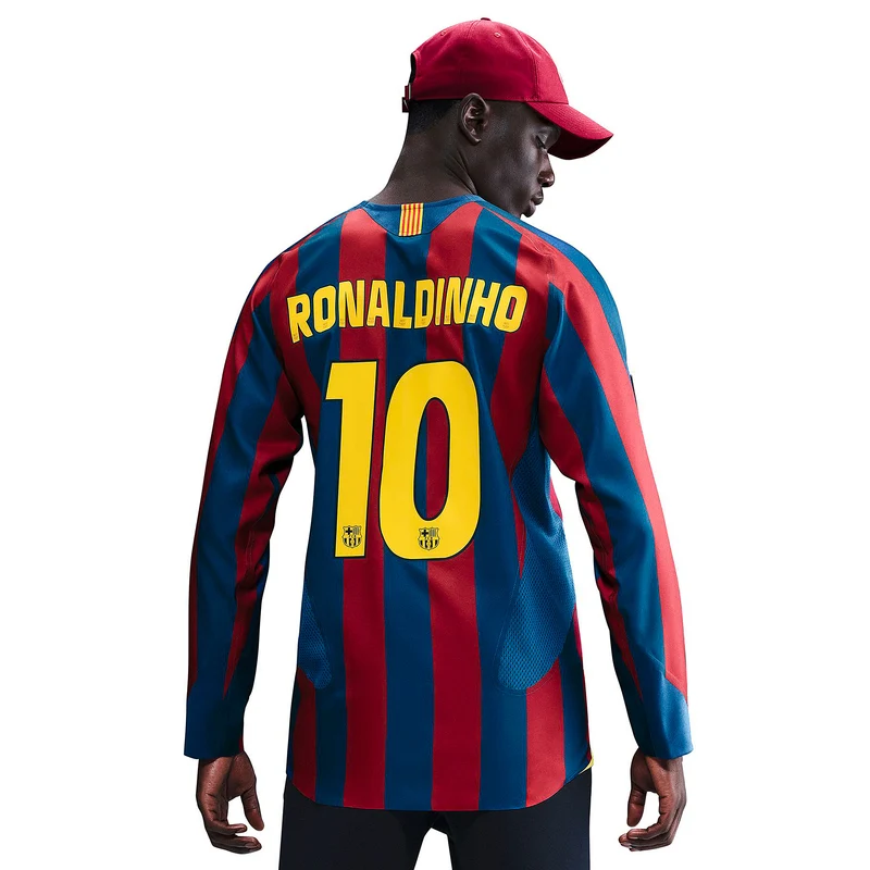 Maillot Nike FC Barcelone 2006 Reissue ML avec Ronaldinho 10
