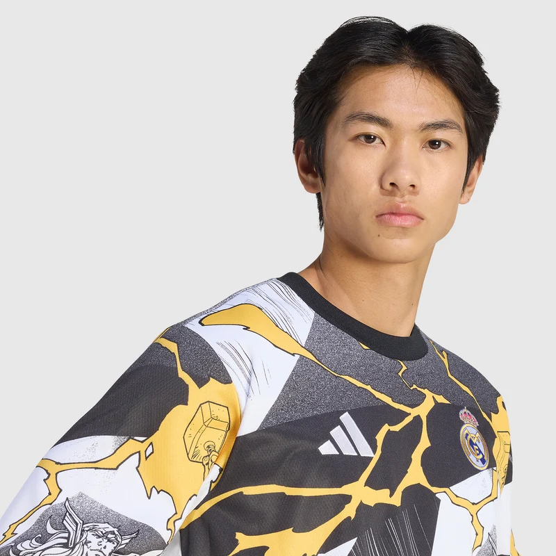 Veste Pré-Match adidas Real Madrid 25/26 x Marvel