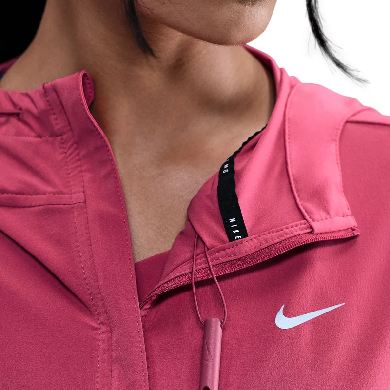 Nike Womens Swift Repel Packable Jacket