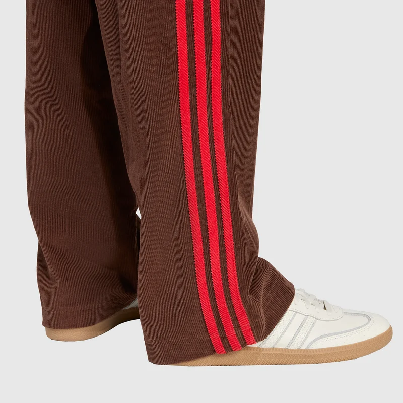 Pantalon en velours côtelé adidas Originals