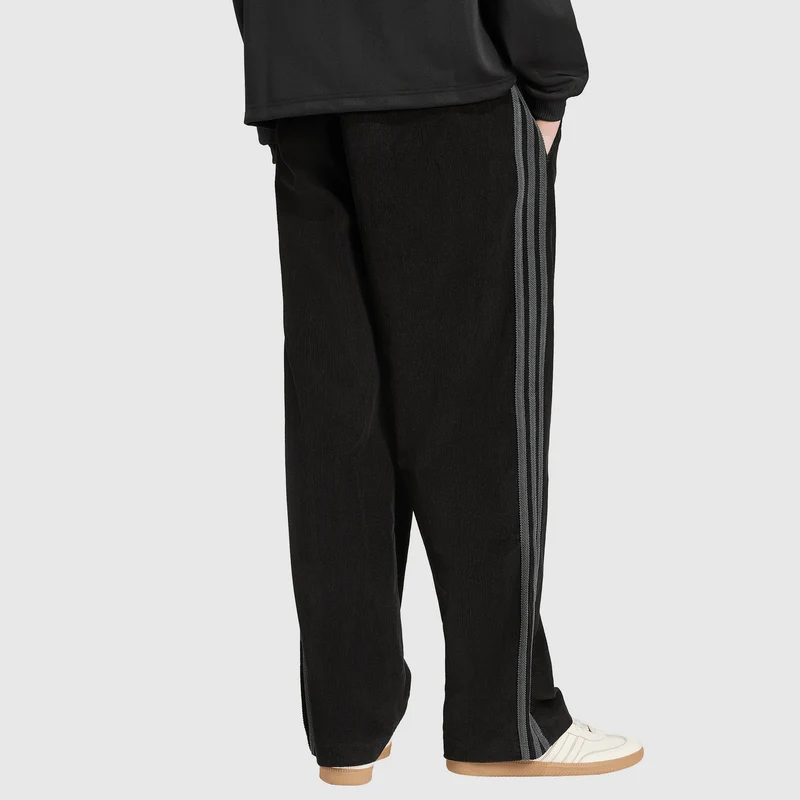 Pantalon en velours côtelé adidas Originals