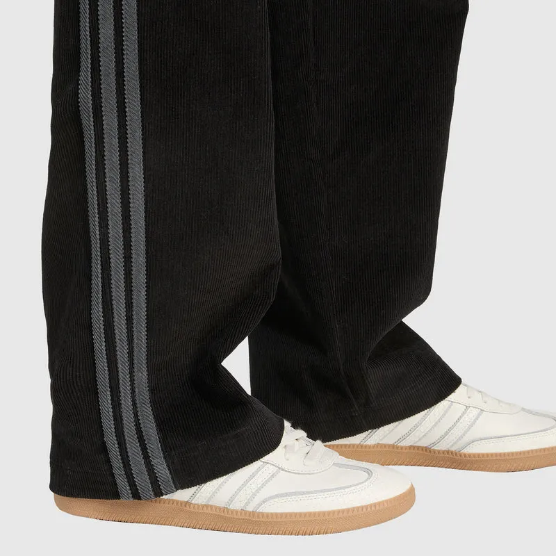 Pantalon en velours côtelé adidas Originals