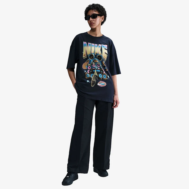 Nike T