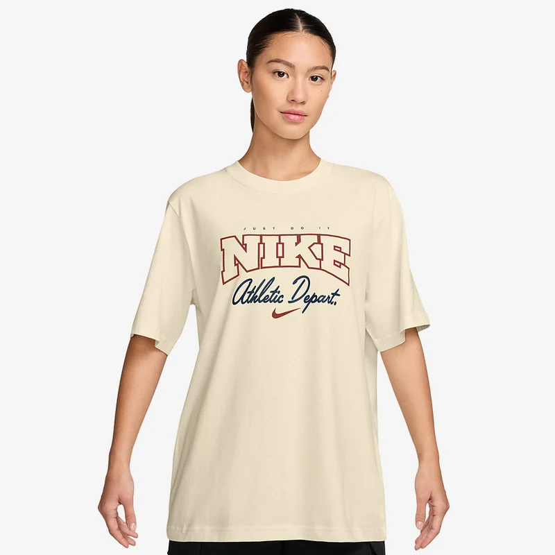 T-Shirt Nike Sportswear pour Femme