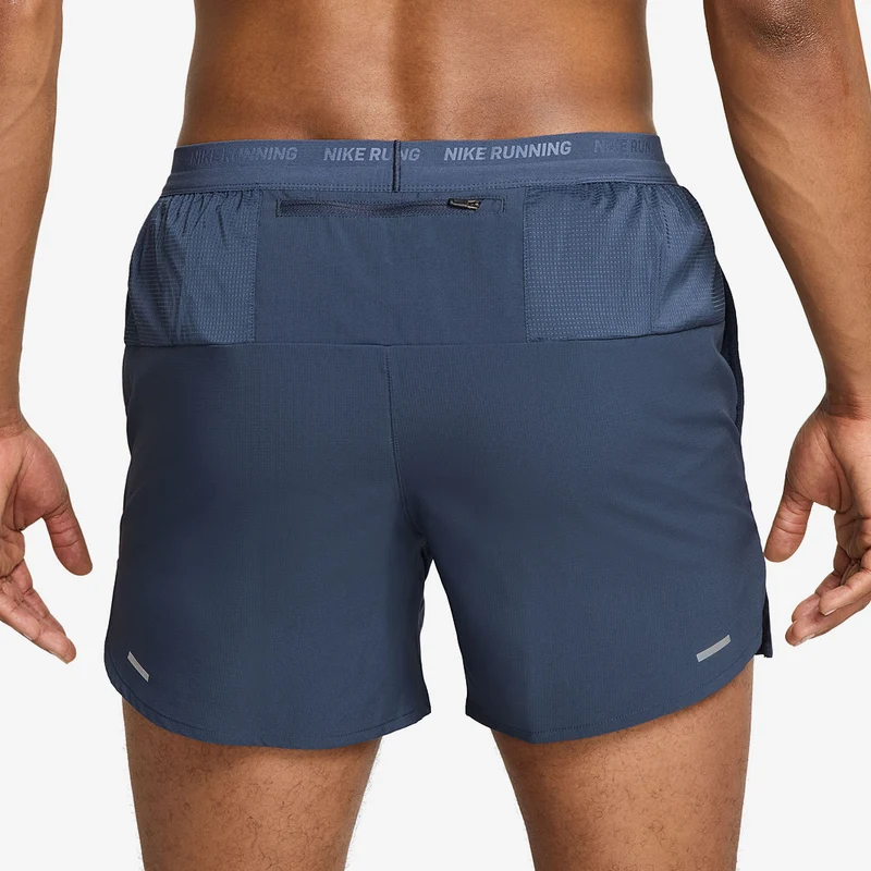 Short Nike Dri-FIT Stride 18 cm Slip Intégré