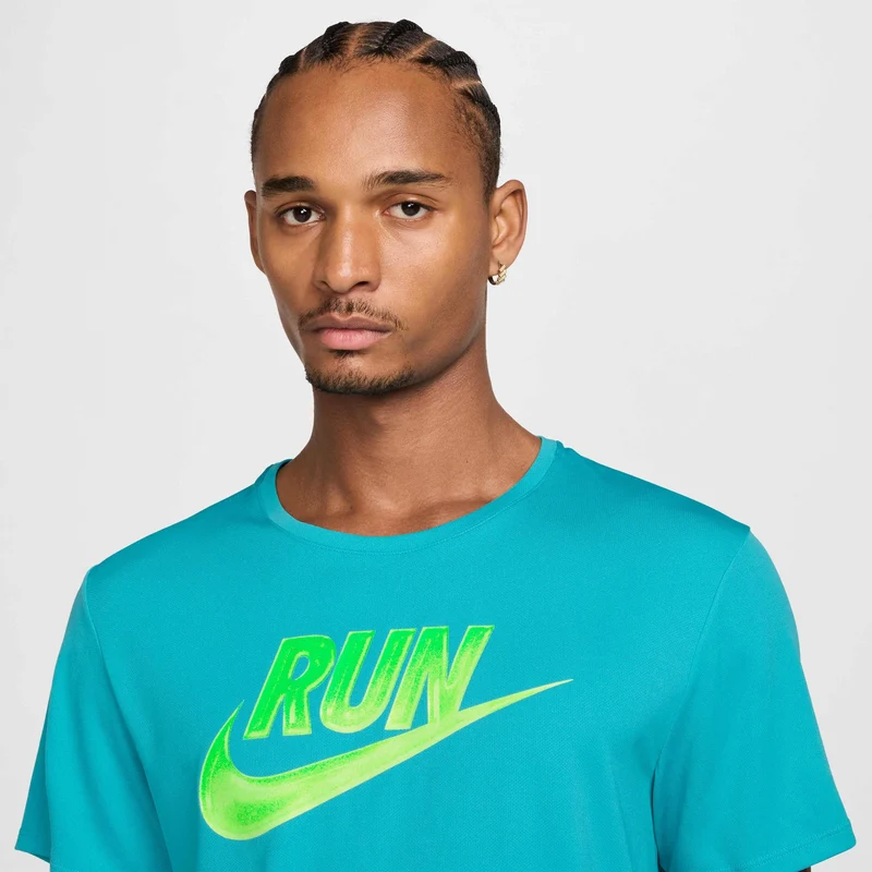 Nike Haut de running Dri