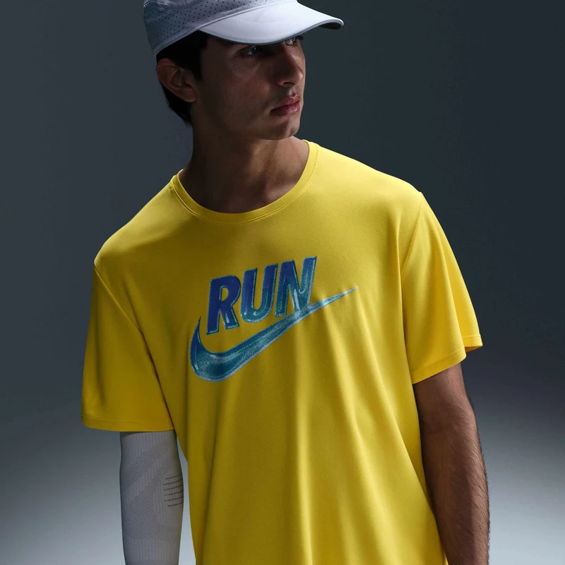 Nike Haut de running Dri