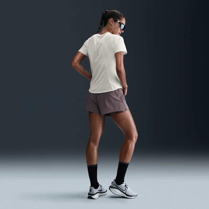 Nike Haut de running à manches courtes Dri