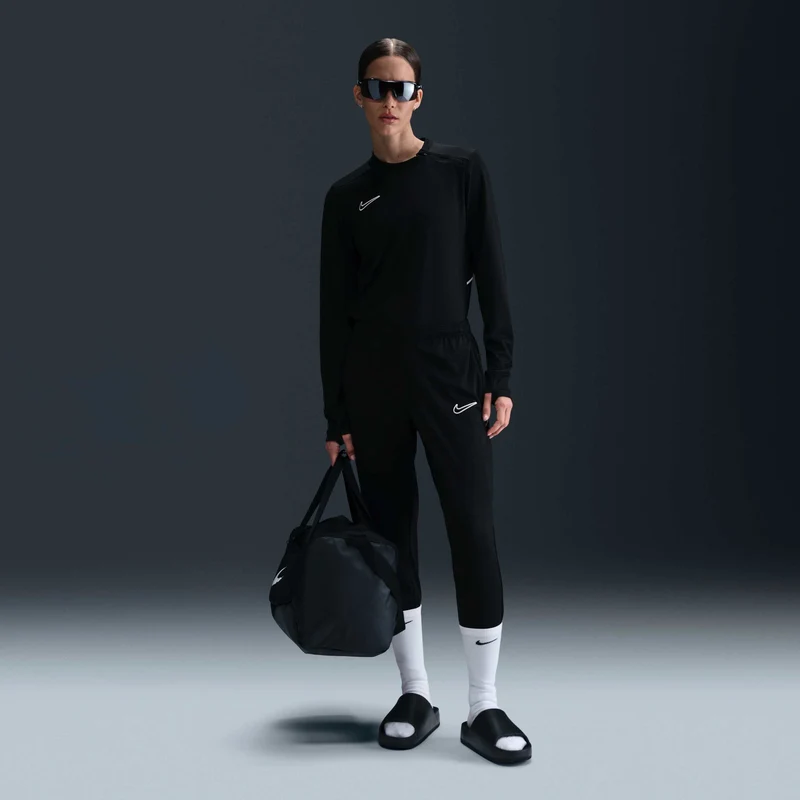 Nike Haut de foot à manches longues et col ras-du-cou Dri