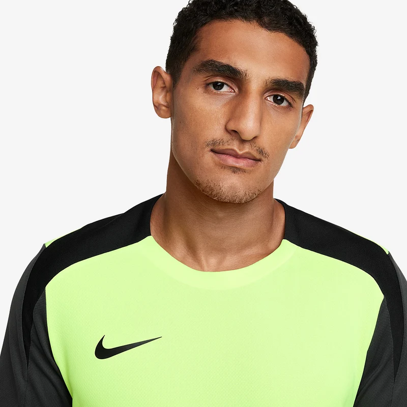 Haut Nike Dri-FIT Strike MC