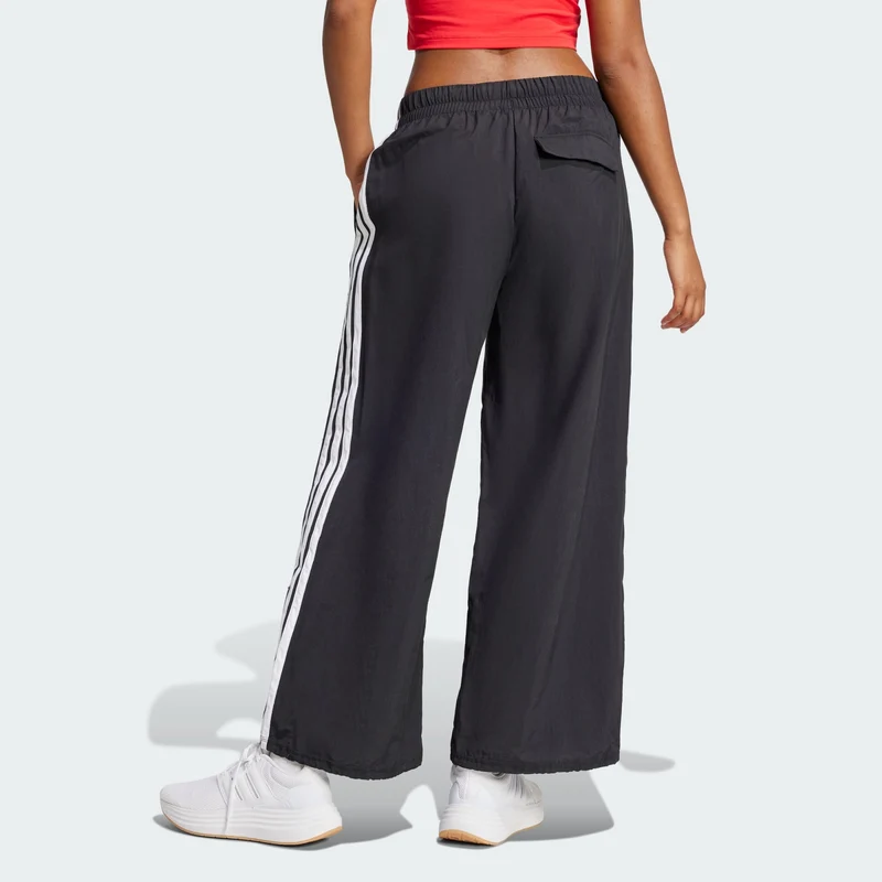 adidas Womens Essentials 3