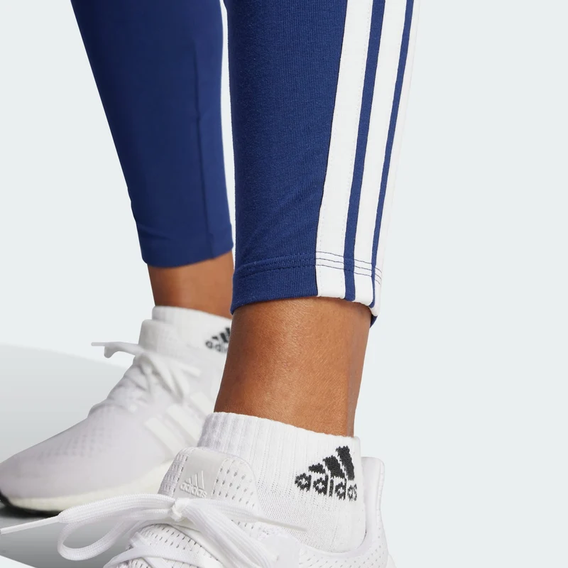 adidas Womens Essentials 3