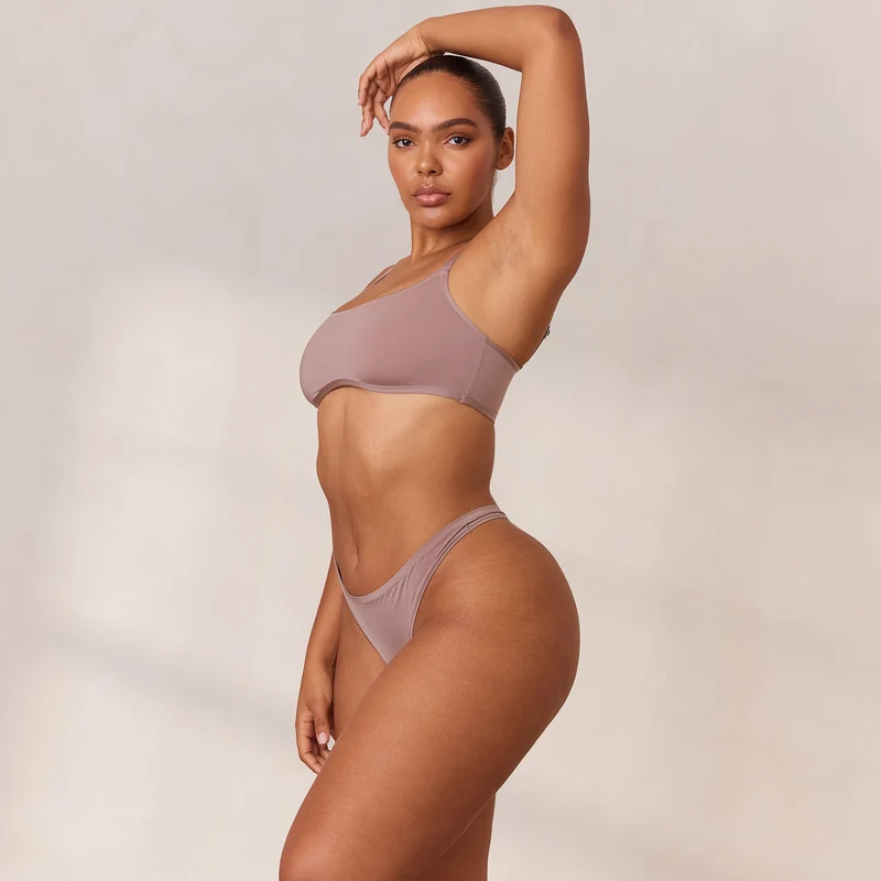 Barely There Brassière - Cassis